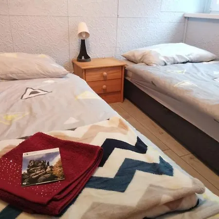 아파트 Milka W Dusznikach Zdroju 두슈니키 즈드로지