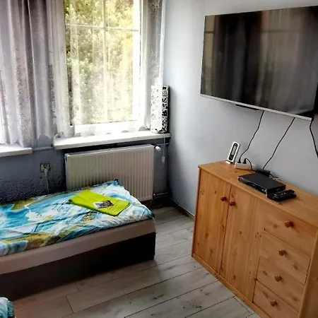 아파트 Milka W Dusznikach Zdroju 두슈니키 즈드로지