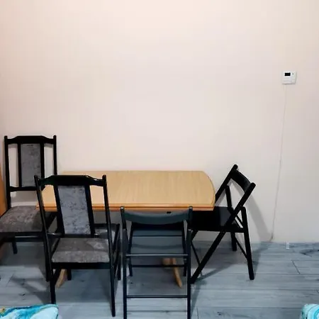 아파트 Milka W Dusznikach Zdroju 두슈니키 즈드로지